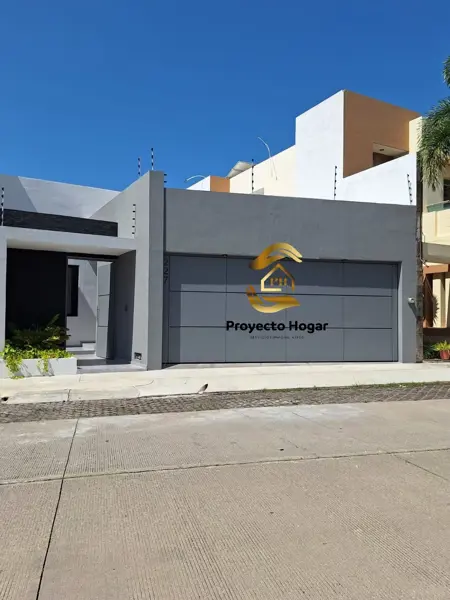Casa en Venta en Residencial Santa Bárbara, Colima