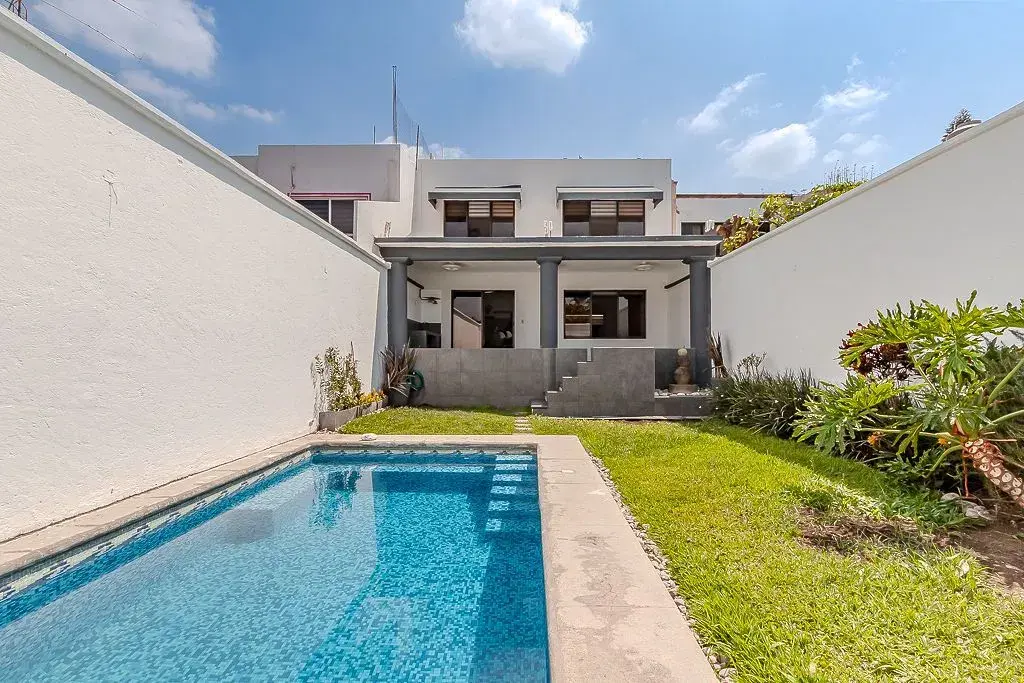 Casa en venta en Palmira, Cuernavaca — foto 1 de 17