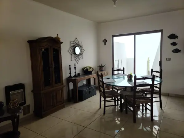 RENTA CASA AMUEBLADA AL ORIENTE COLONIA PLAZA