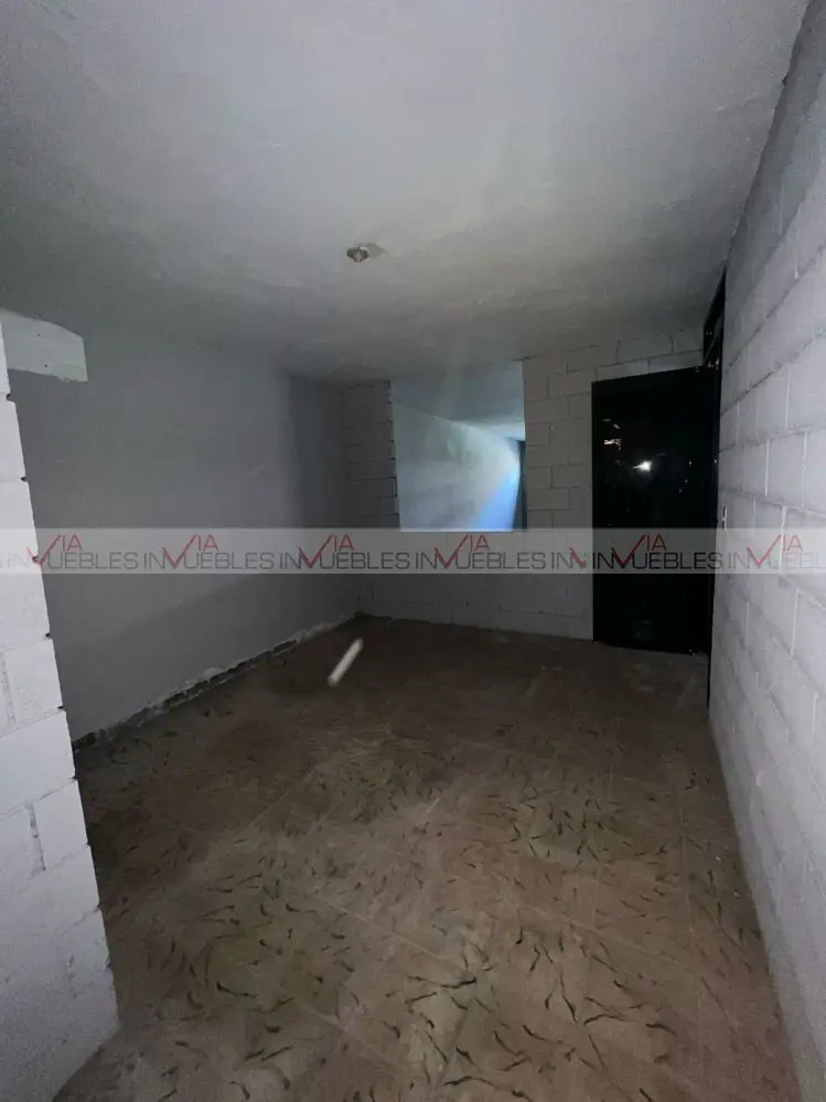 Bodega en renta en Jardines Roma, Monterrey — foto 1 de 8