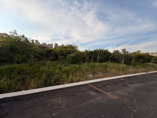Terreno en venta en Vista Real y Country Club, Corregidora — foto 3 de 16
