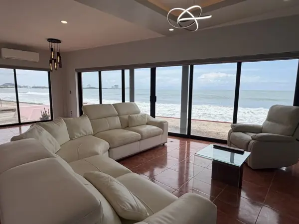Casa en venta en Delfines, Mazatlán — foto 2 de 66