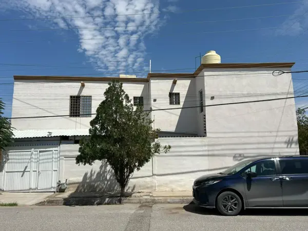 Casa en venta en Infonavit Casas Grandes, Juárez — foto 2 de 24
