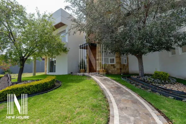 Casa en venta en Country Club Gran Jardín, León — foto 2 de 88