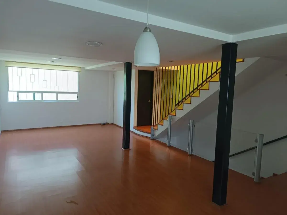Casa en renta en Residencial Zacatenco, Gustavo A. Madero — foto 1 de 9