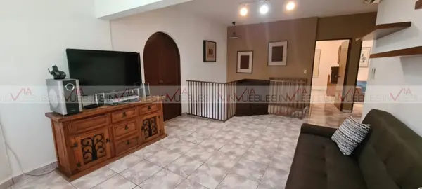 Casa en venta en Residencial El Roble, San Nicolás de los Garza — foto 2 de 16