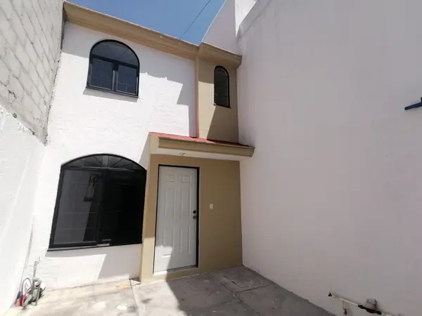 Casa en Venta en Paseo de la Arboleda, Puebla - Zona SUR