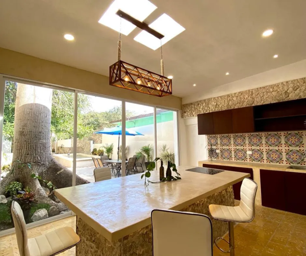 CASA EN VENTA EN EL BARRIO DE SANTIAGO | ENCANTO COLONIAL EN MERIDA