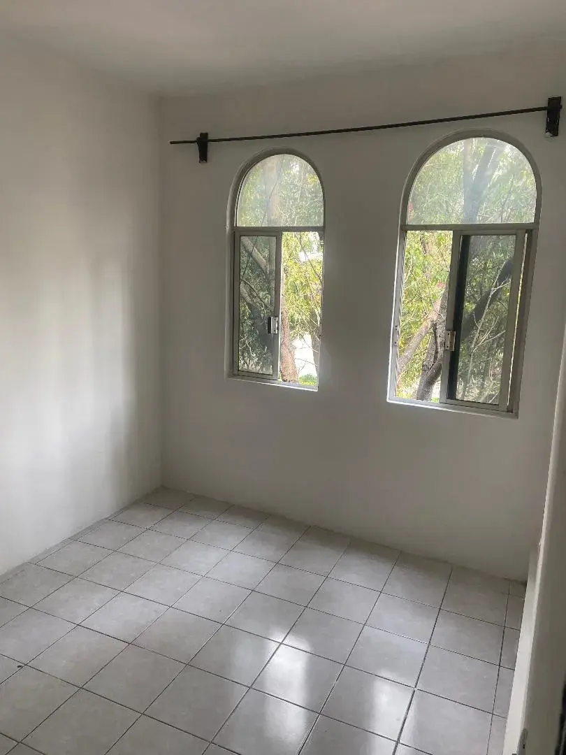 Departamento en renta en San Miguel Chapultepec II Sección, Miguel Hidalgo — foto 1 de 4