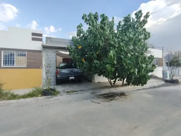 Venta de casa en Santa Julia primera etapa, García