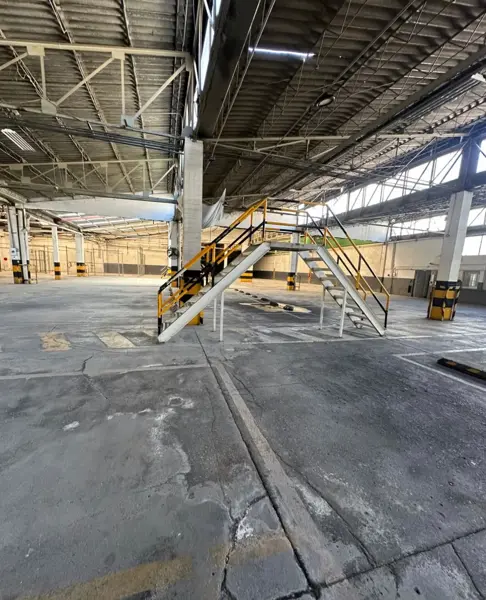 Bodega en renta en Residencial Santa Bárbara, San Pedro Garza García, Nuevo León