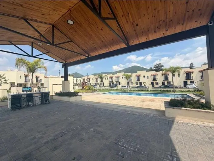 Casa en renta en Residencial Alta California, Tlajomulco de Zúñiga — foto 1 de 4