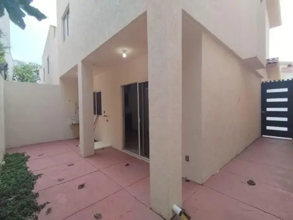 Casa en renta en Residencial Alta California, Tlajomulco de Zúñiga — foto 2 de 5