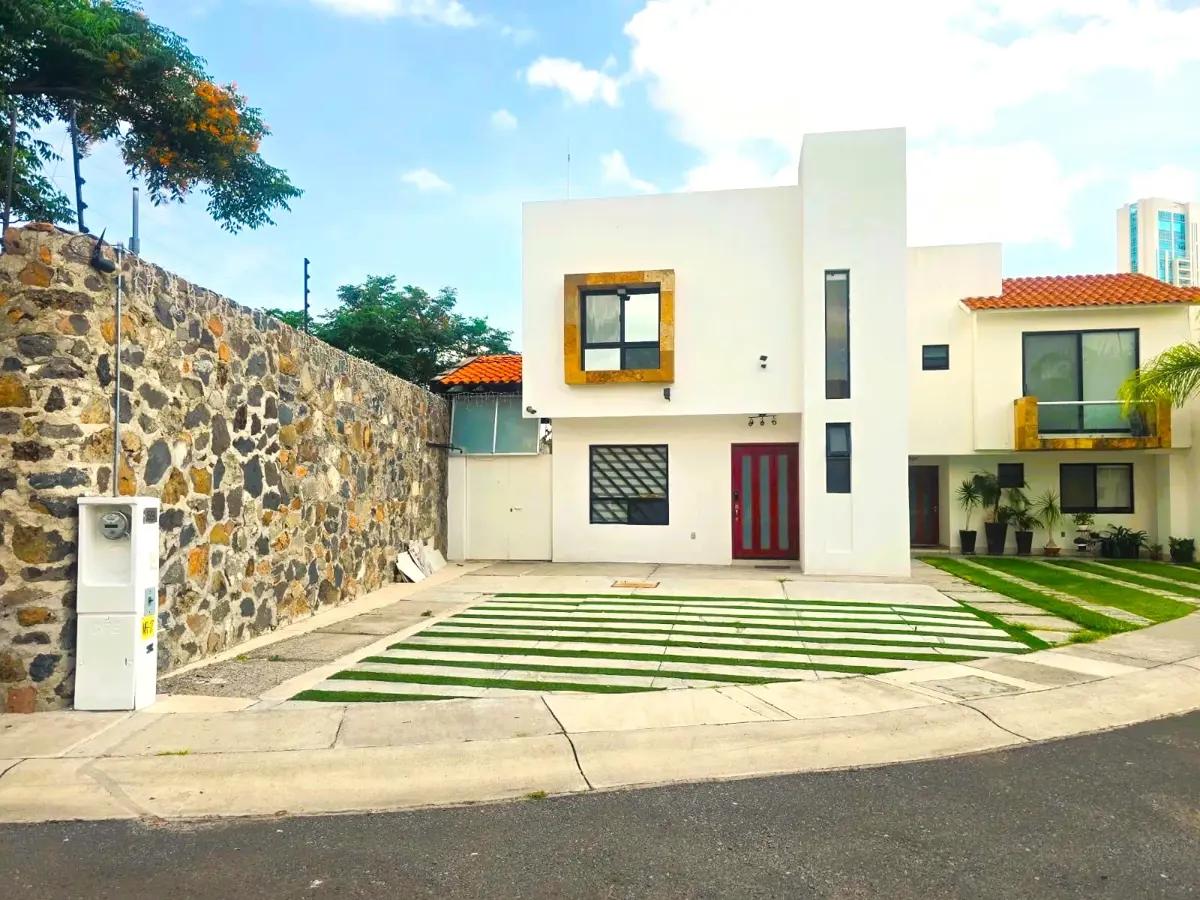 Casa en venta en Valle de Juriquilla, Querétaro — foto 1 de 29
