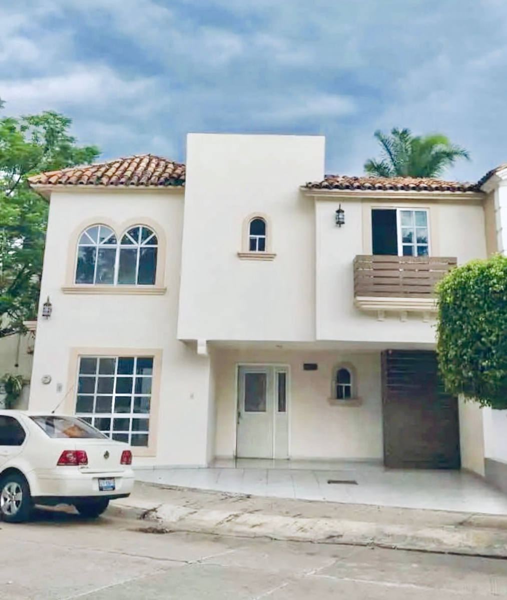 Casa en venta en Paseo de las Moras, León — foto 1 de 16