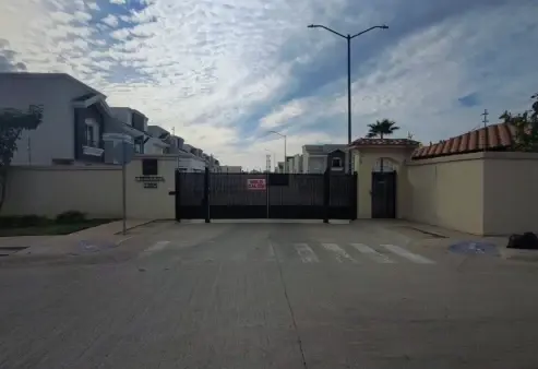 Casa en venta en Cantabria, Culiacán — foto 2 de 11