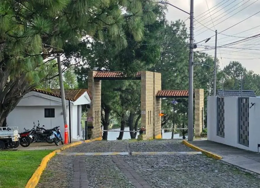 Terreno en venta en Cortijo de San Agustin, Tlajomulco de Zúñiga — foto 1 de 11