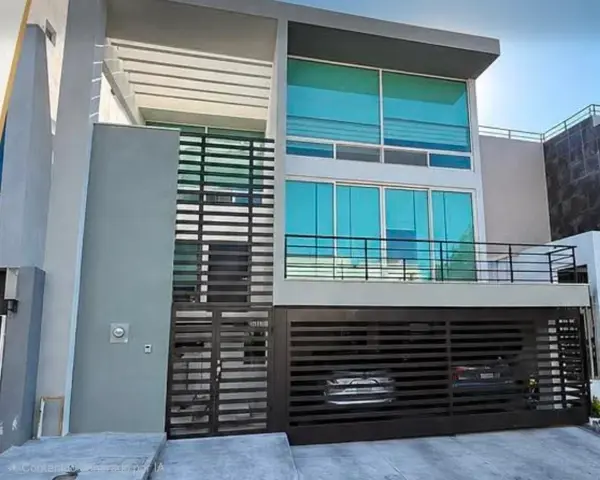 Casa en venta en Monteleón, Monterrey — foto 2 de 9