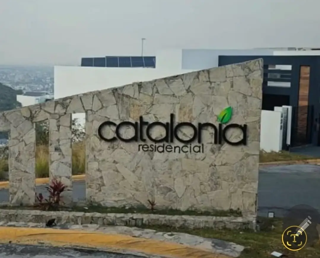 Casa en venta en Monteleón, Monterrey — foto 1 de 9