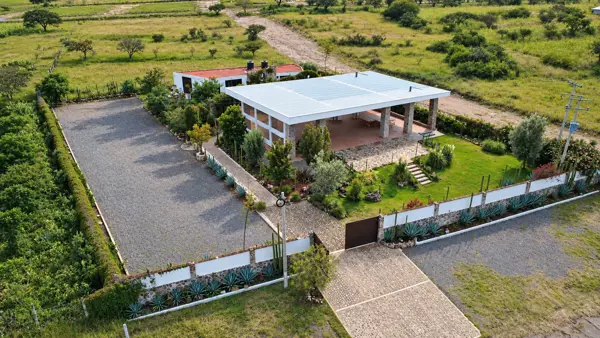 TERRAZA PARA EVENTOS EN VENTA EN LOS CUES HUIMILPAN QUERETARO