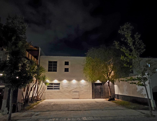 Casa amueblada en renta en Cerrada Amatista, Residencial Senderos, Torreón, Coahuila.