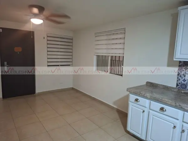 Casa en venta en Las Lomas, García — foto 3 de 13