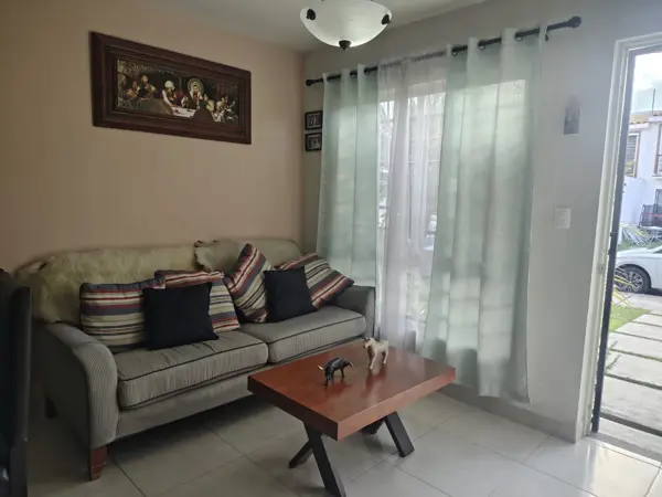 Casa en venta en Paseo de los Naranjos, León — foto 3 de 9