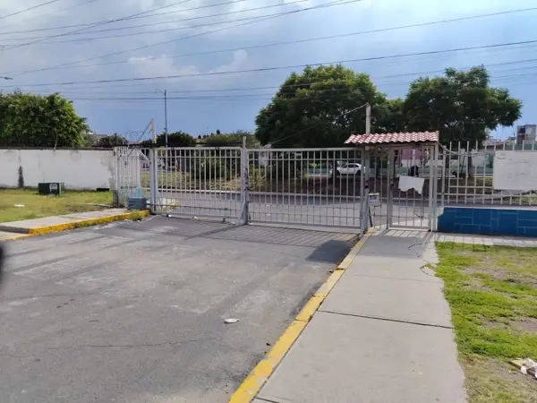 CASA EN VENTA LOARCA