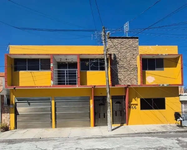 VENDO CASA CERCA DE LA UVM Y DE SAMS BOCA DEL RIO