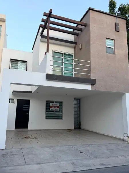 Casa en renta totalmente amueblada y equipada en Residencial de la Sierra (Carretera Nacional) — foto 1 de 19