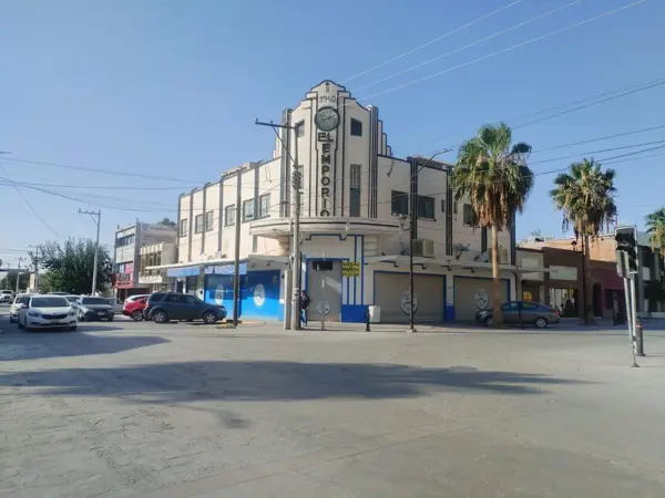 Local Comercial, Av. Indeoendencia. Gomez  Palacio, Dgo.