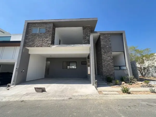 Casa en Venta Carolco Residencial Zona Carretera Nacional Monterrey — foto 1 de 33