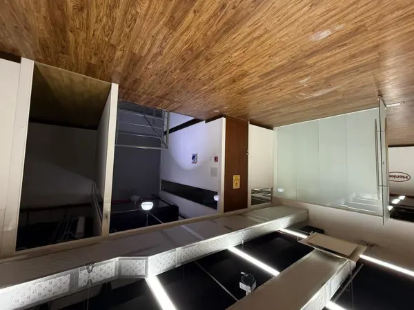 Oficina Renta Bosque de las Palmas 985 m2 Piso 4