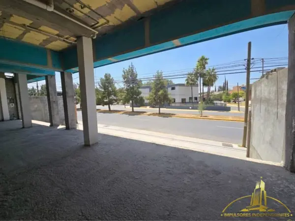 Edificio en venta en Los Pinos, Saltillo — foto 2 de 38