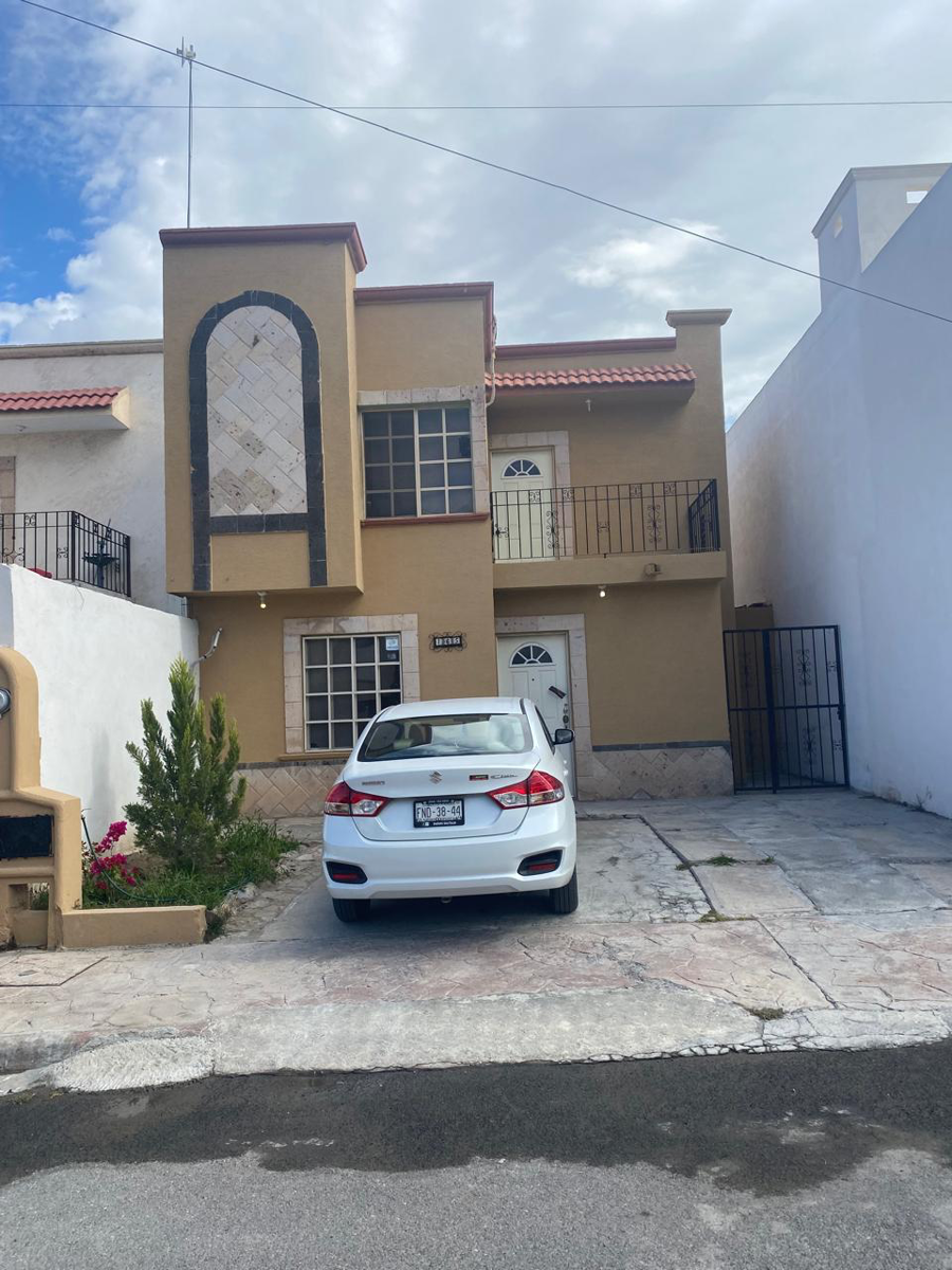 Casa en renta en Quinta Manantiales, Ramos Arizpe — foto 1 de 12