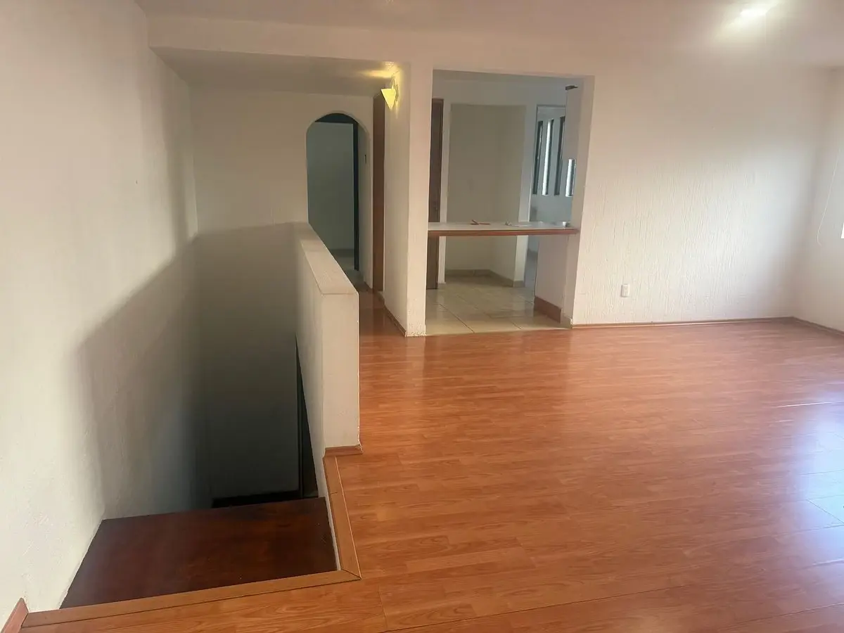 Casa en renta en Granjas Navidad, Cuajimalpa de Morelos — foto 1 de 8