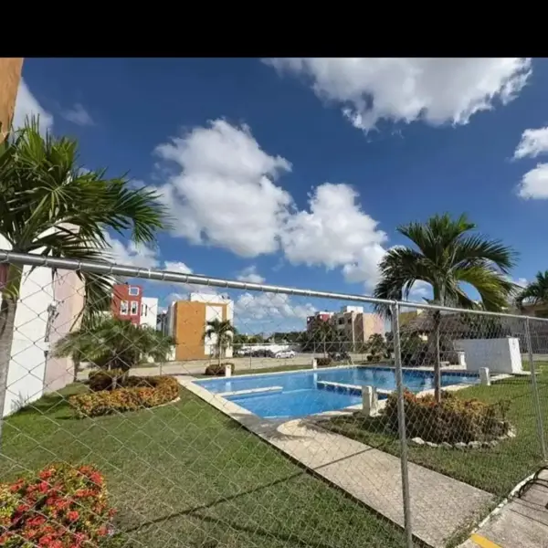 Renta de Departamento Planta Baja Sin Muebles en Vista Real II, Cancún