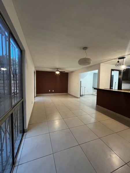 Casa en renta en Residencial los Parques, Saltillo — foto 3 de 19