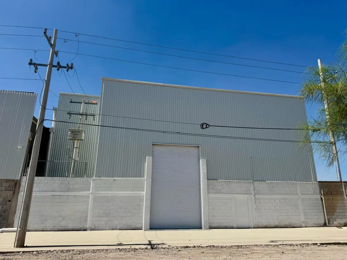 Bodega en renta en Miguel de la Madrid Hurtado, Gómez Palacio — foto 1 de 15