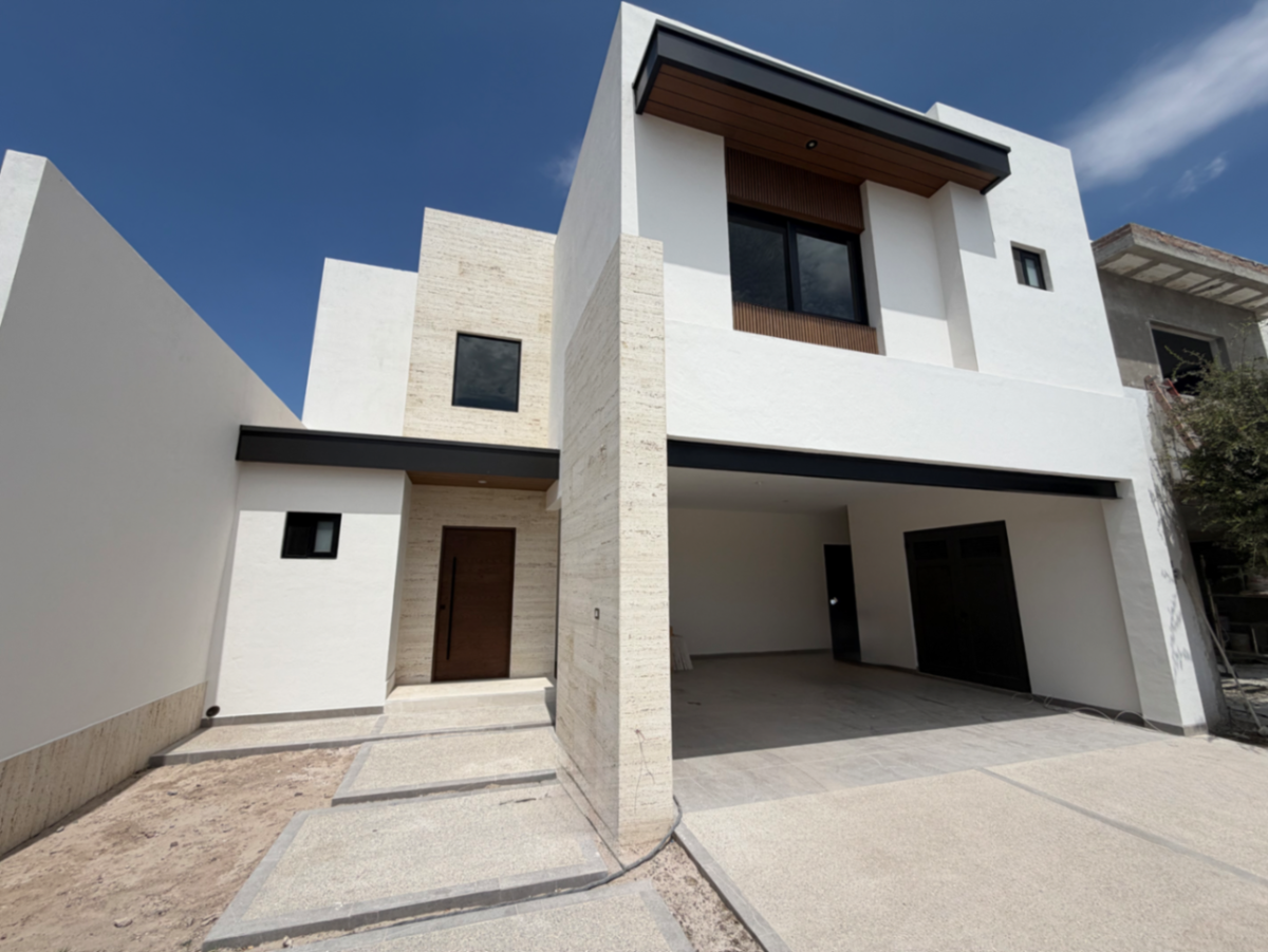 Casa en venta en El Cardenchal, Torreón — foto 1 de 48