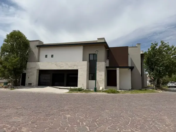 Casa en venta en Las Villas, Torreón — foto 1 de 13