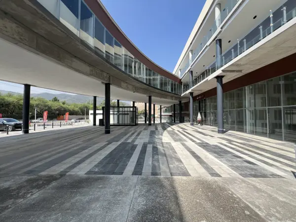 VENTA DE OFICINA EN LA RIOJA ZONA CARRETERA NACIONAL MONTERREY