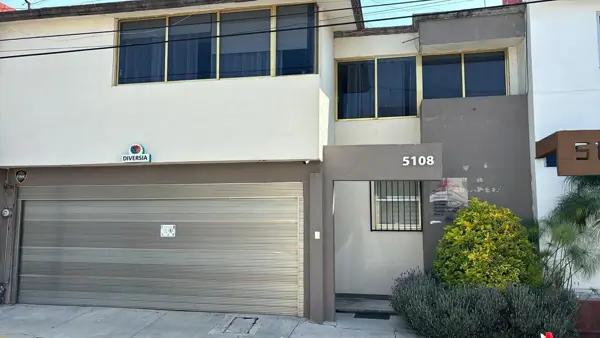 CASA EN RENTA | ESTRELLAS DEL SUR