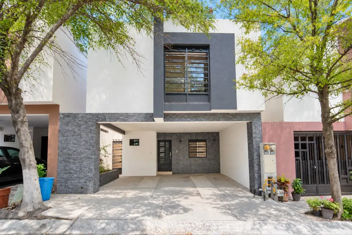 Casa en renta en Pedregal de San Agustín, General Escobedo — foto 1 de 11