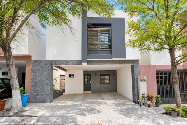 Casa en Renta en Pedregal de San Agustín, General Escobedo Nuevo León