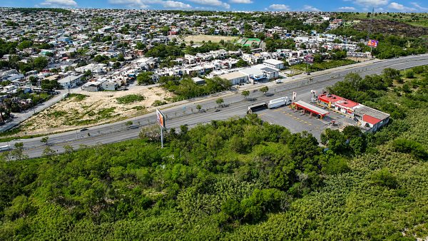 Terreno Comercial en Venta sobre Autopista Monterrey–Cadereyta