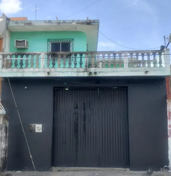 Local, oficina o Taller en venta Col Lopez Mateos calle principal Veracruz, Ver.