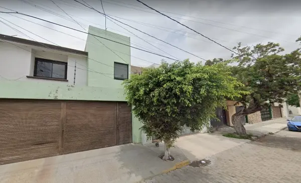 EXCELENTE CASA EN VENTA, MENDELHSON 118, LEÓN MODERNO, LEÓN GTO. ++RECUPERACIÓN BANCARIA++