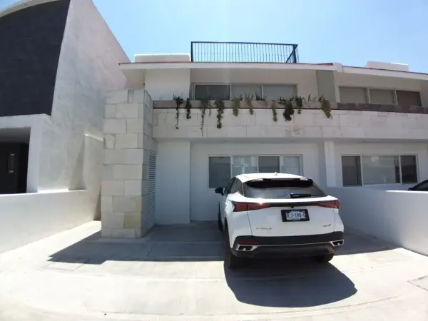Casa en renta en Residencial el Refugio, Querétaro, Querétaro