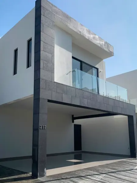 Casa en Venta en Carretera Nacional, Monterrey, N.L. — foto 1 de 10